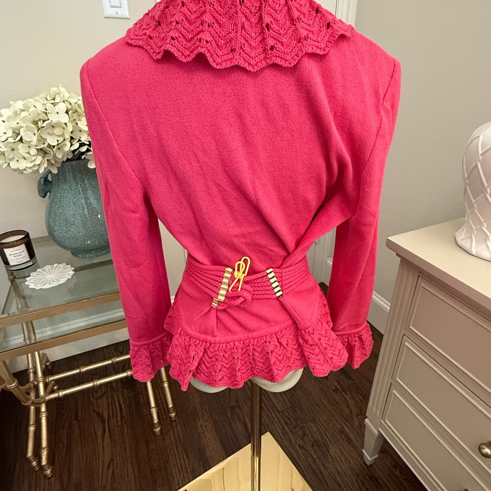 St. John Vintage Belted Sweater
GG19 - Picture 6 of 8
